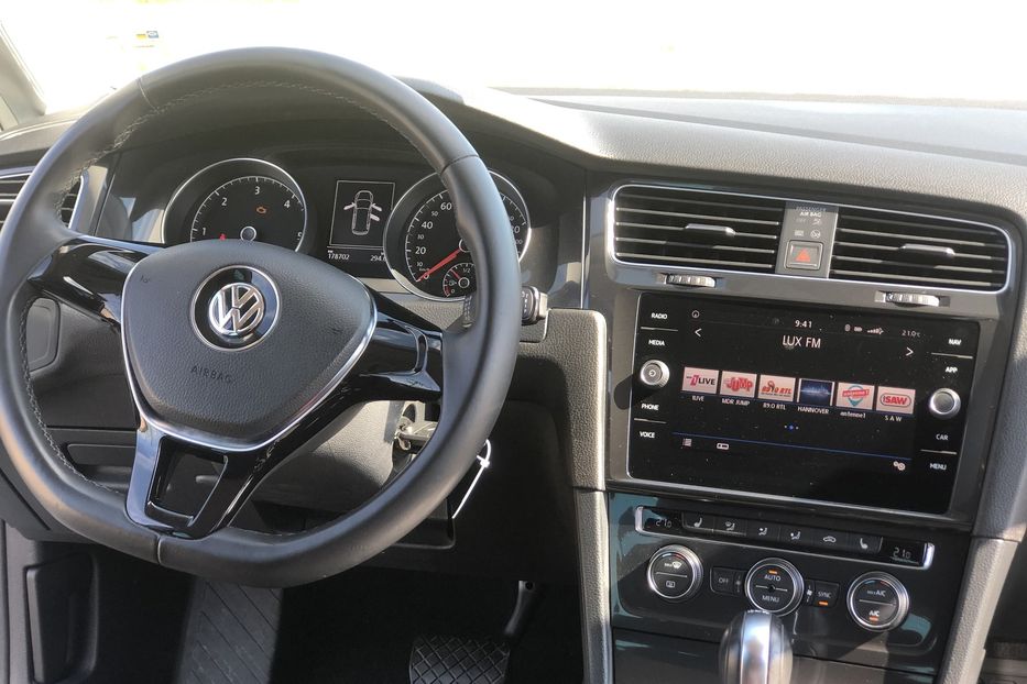 Продам Volkswagen Golf VII 2017 года в Житомире