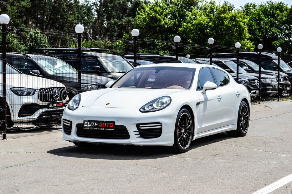 Продам Porsche Panamera Turbo 2013 года в Киеве