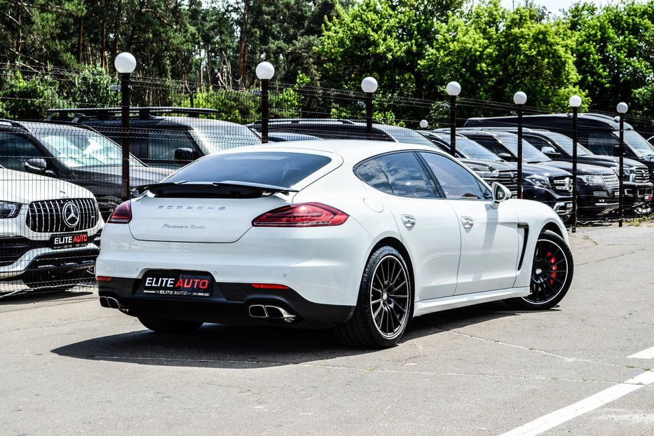 Продам Porsche Panamera Turbo 2013 года в Киеве