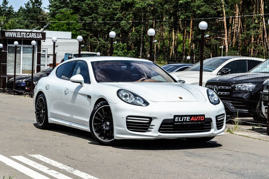 Продам Porsche Panamera Turbo 2013 года в Киеве