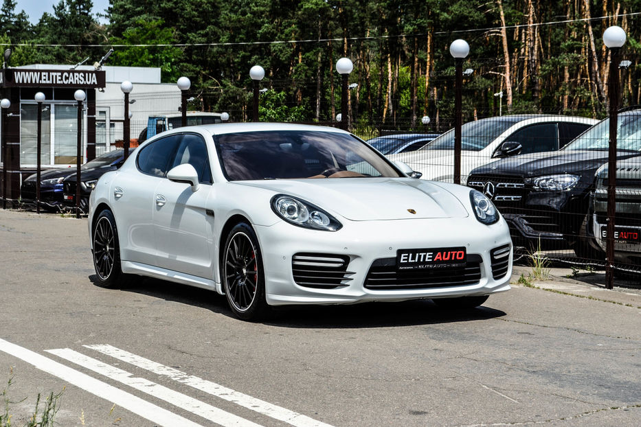 Продам Porsche Panamera Turbo 2013 года в Киеве