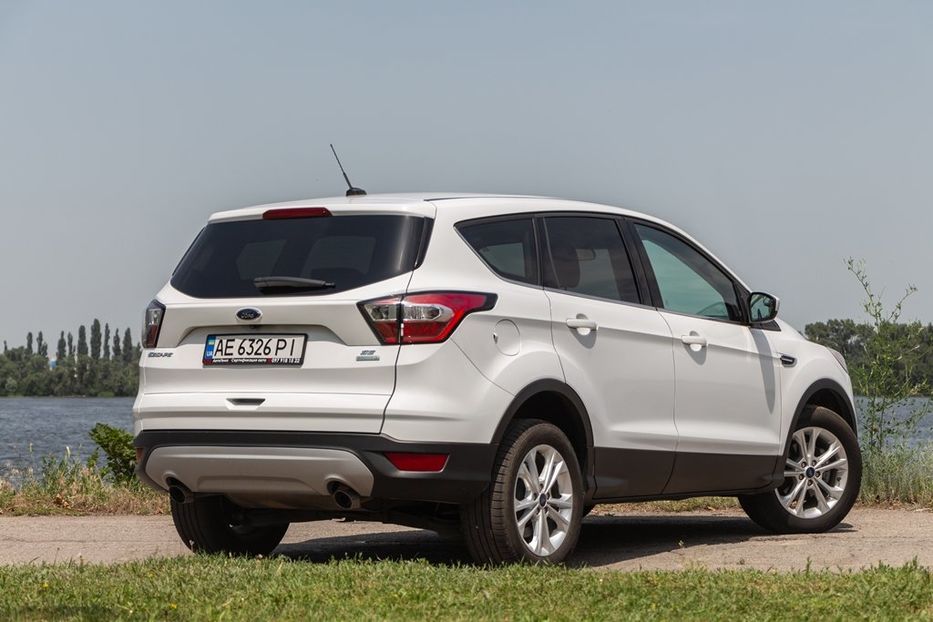 Продам Ford Escape 2016 года в Днепре