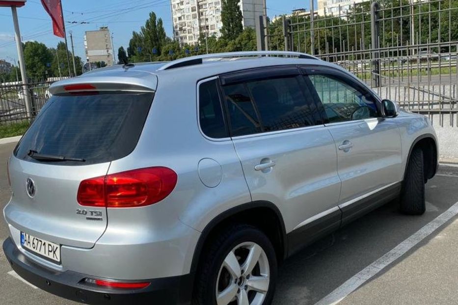 Продам Volkswagen Tiguan 2012 года в Киеве