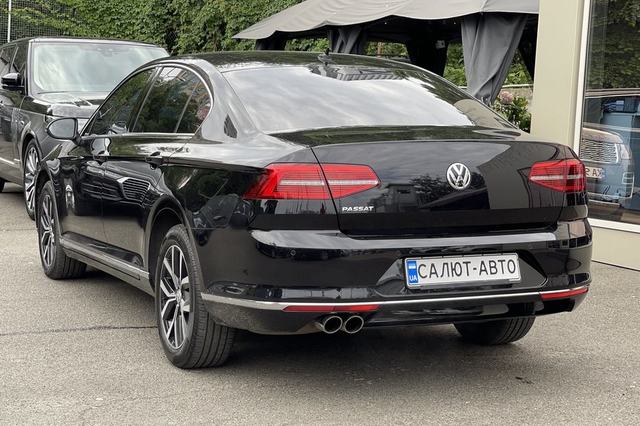 Продам Volkswagen Passat B8 Highline 2018 года в Киеве