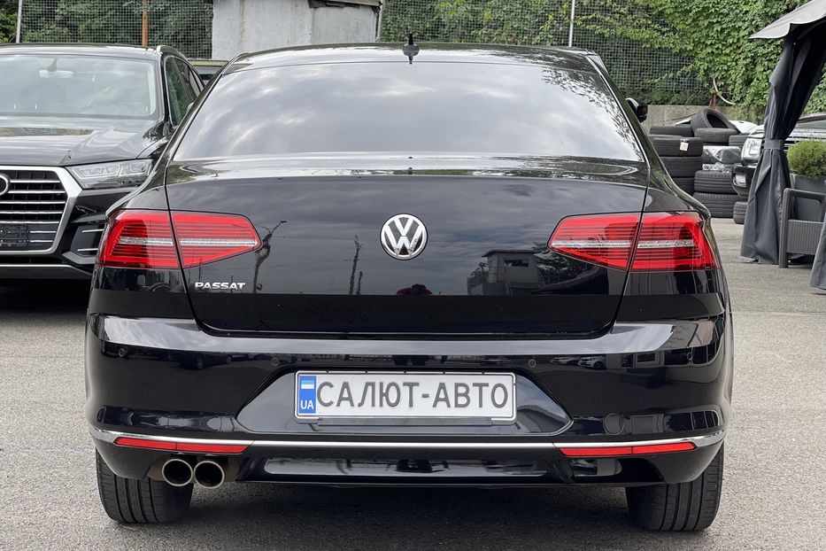 Продам Volkswagen Passat B8 Highline 2018 года в Киеве