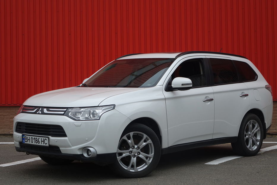 Продам Mitsubishi Outlander Оfficial 2013 года в Одессе