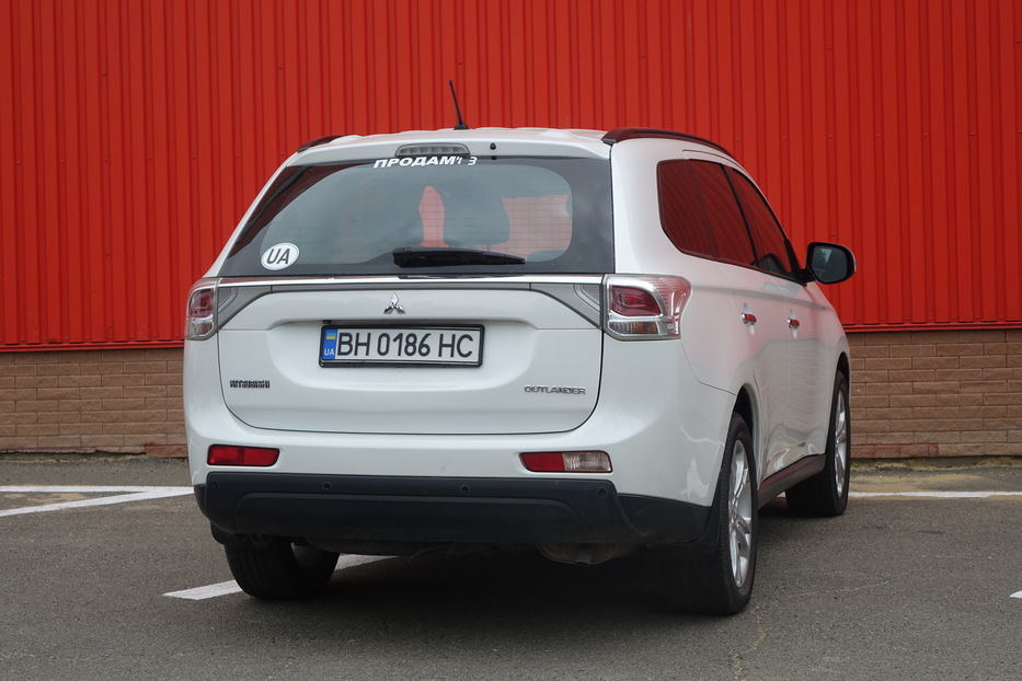 Продам Mitsubishi Outlander Оfficial 2013 года в Одессе