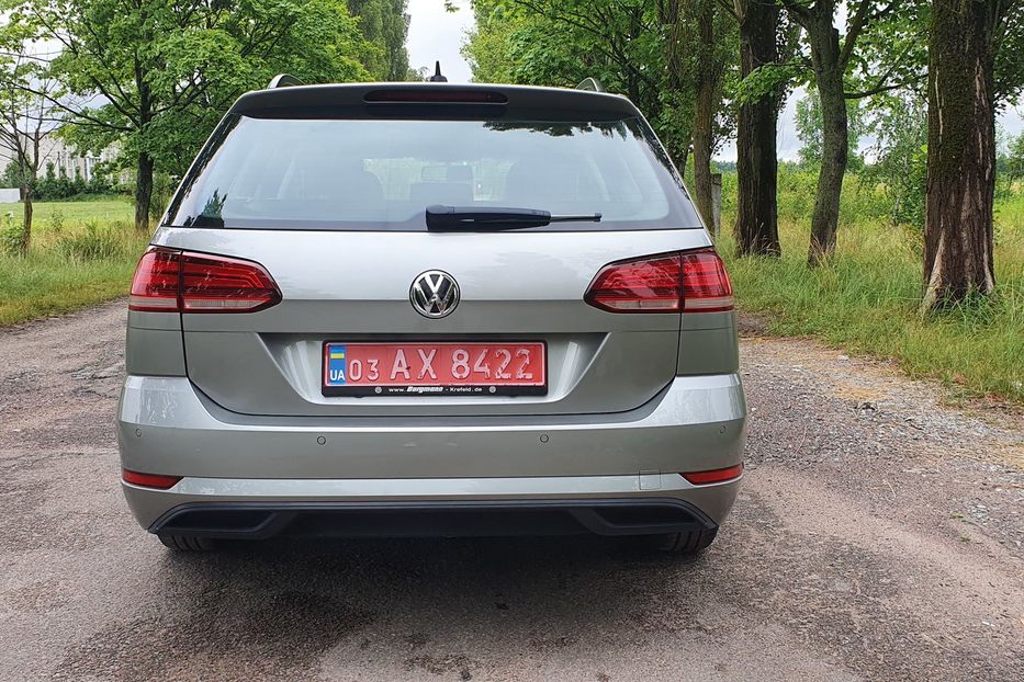 Продам Volkswagen Golf VII 2018 года в Житомире