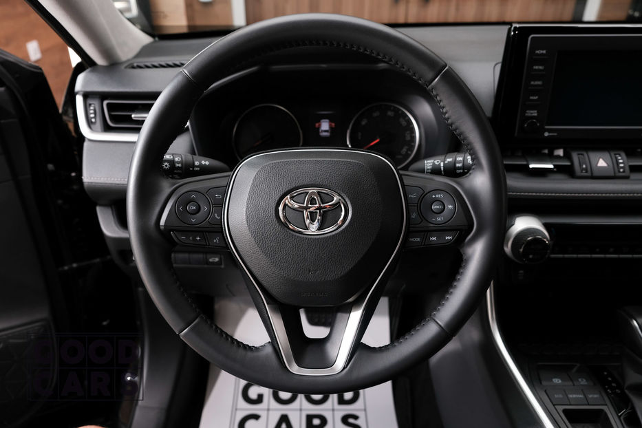 Продам Toyota Rav 4 XLE 2020 года в Одессе