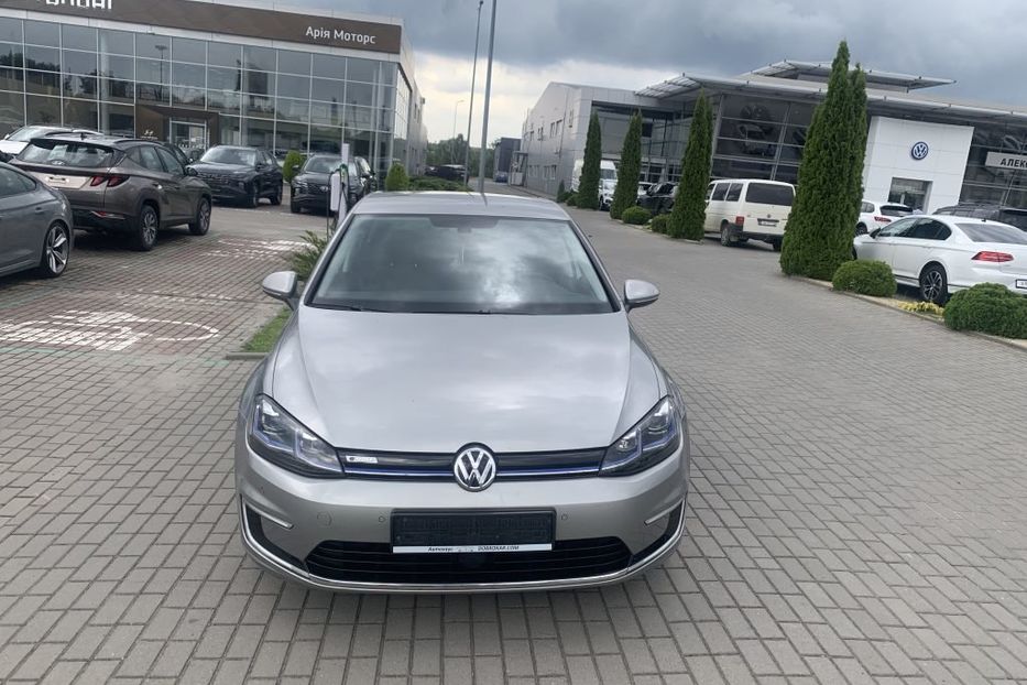 Продам Volkswagen e-Golf Quick Charge, Led, Xenon 2017 года в Львове