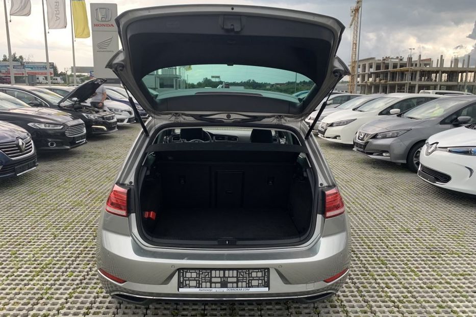 Продам Volkswagen e-Golf Quick Charge, Led, Xenon 2017 года в Львове