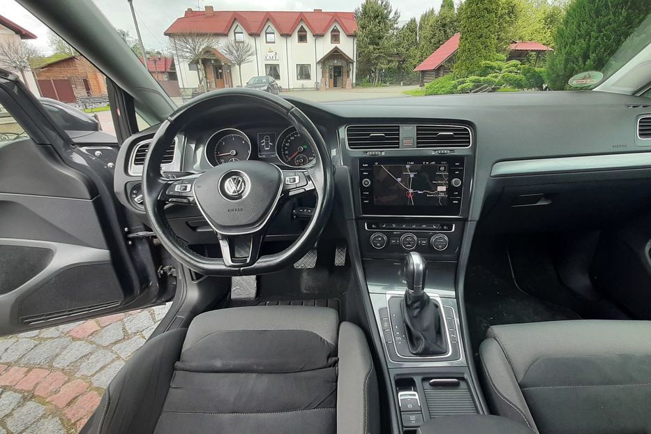 Продам Volkswagen Golf VII 2.0 Highline Automat Restail  2018 года в Львове