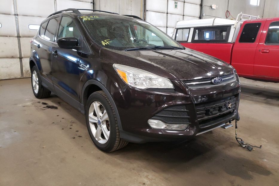 Продам Ford Escape 2013 года в Киеве