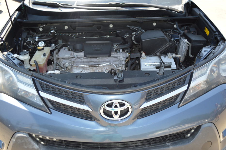 Продам Toyota Rav 4 XLE 2014 года в Одессе