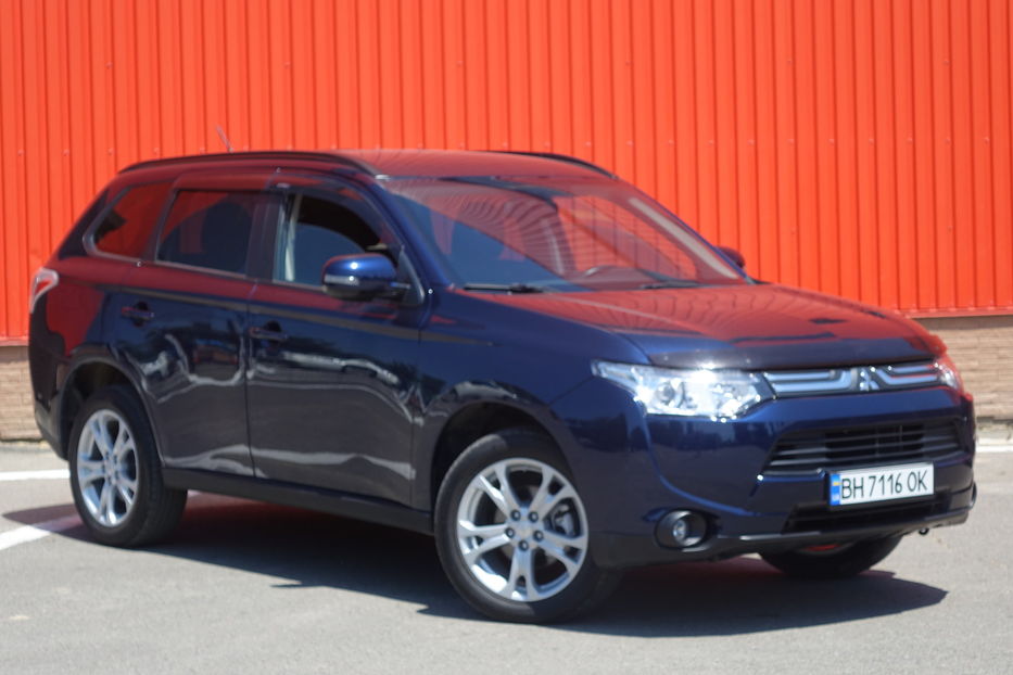 Продам Mitsubishi Outlander AWD 2013 года в Одессе