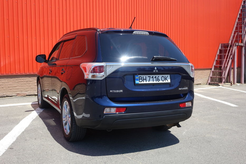 Продам Mitsubishi Outlander AWD 2013 года в Одессе