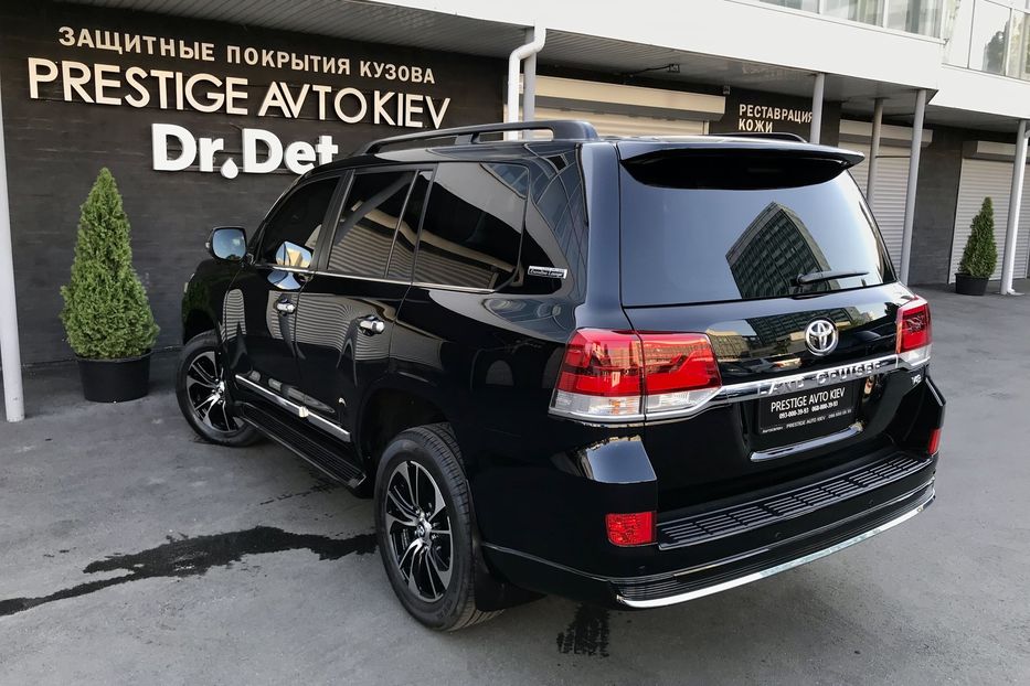 Продам Toyota Land Cruiser 200 2020 года в Киеве