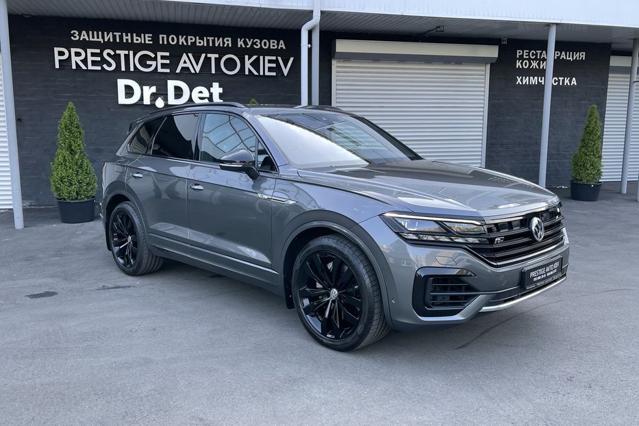 Продам Volkswagen Touareg R-Line 2018 года в Киеве