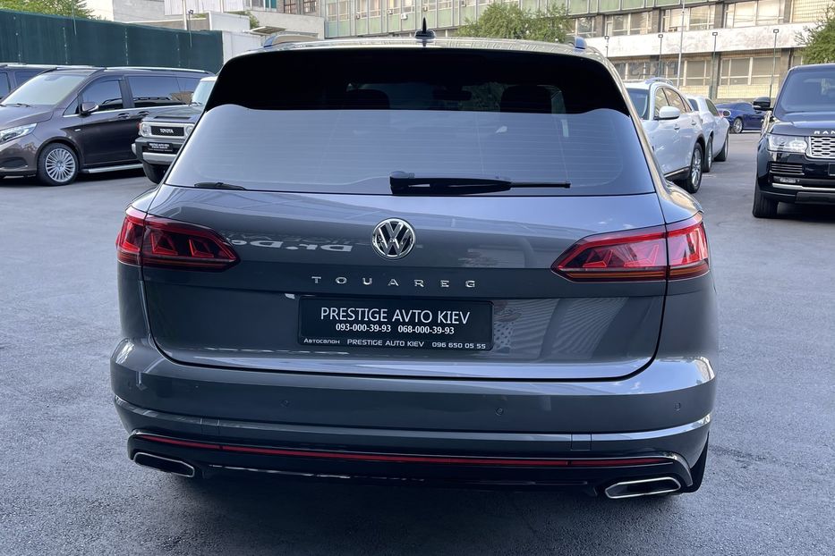 Продам Volkswagen Touareg R-Line 2018 года в Киеве