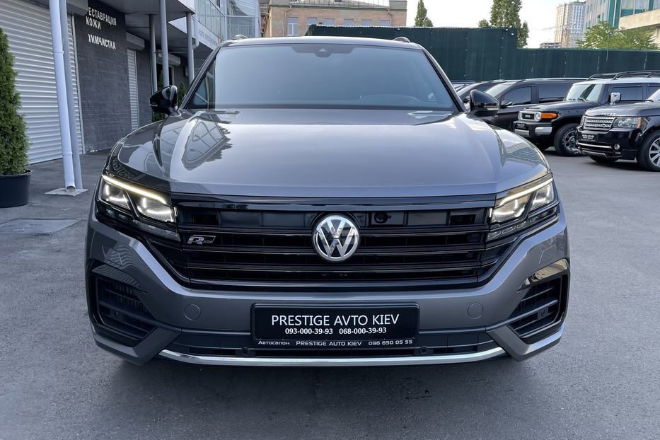 Продам Volkswagen Touareg R-Line 2018 года в Киеве