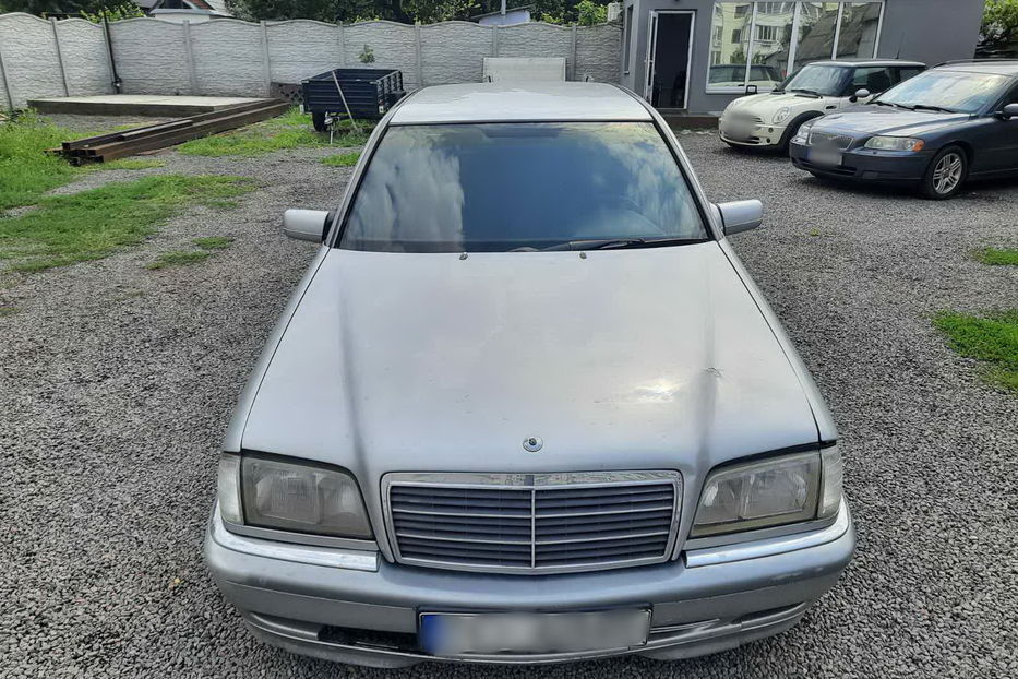 Продам Mercedes-Benz 220 1998 года в Николаеве