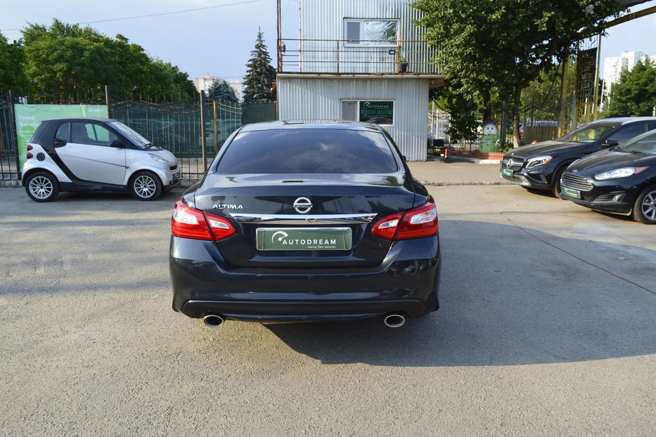 Продам Nissan Altima S 2016 года в Одессе