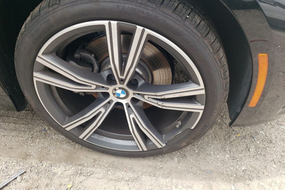 Продам BMW 330 2020 года в Киеве