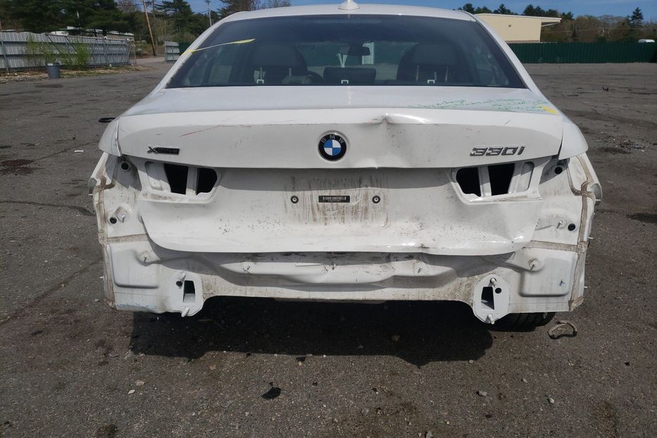 Продам BMW 330 2019 года в Киеве
