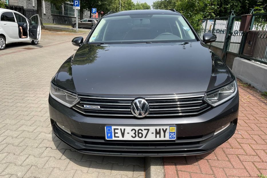 Продам Volkswagen Passat B8 Не Фарбована 2018 года в Львове