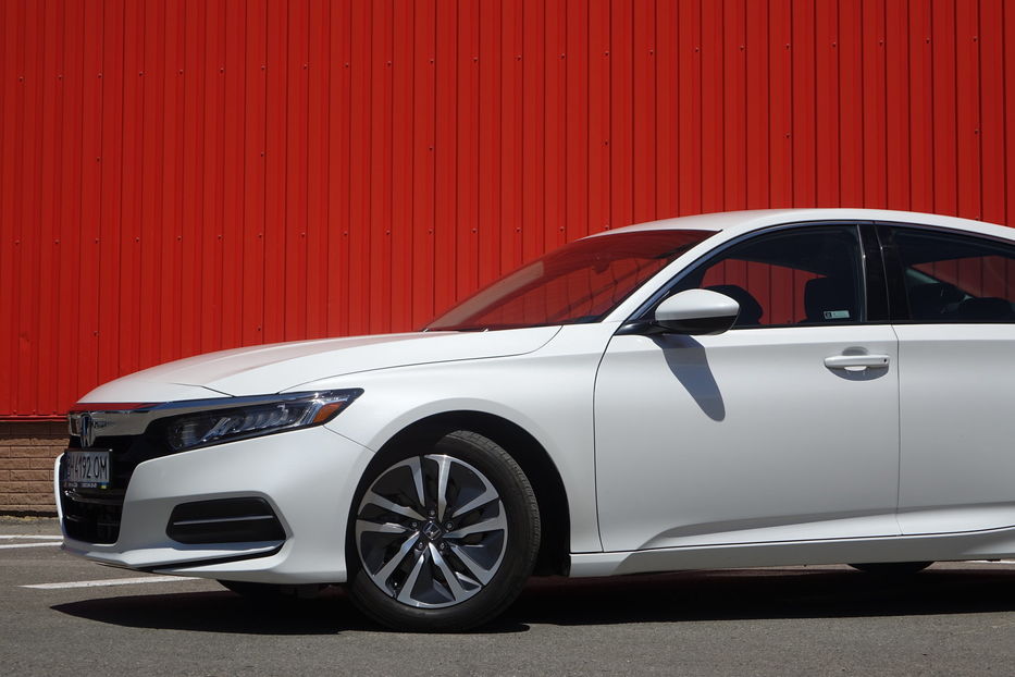 Продам Honda Accord HYBRIDE  2020 года в Одессе