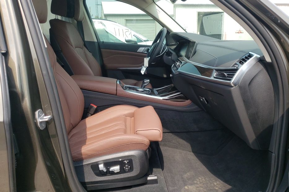 Продам BMW X7 XDRIVE40I 2020 года в Киеве