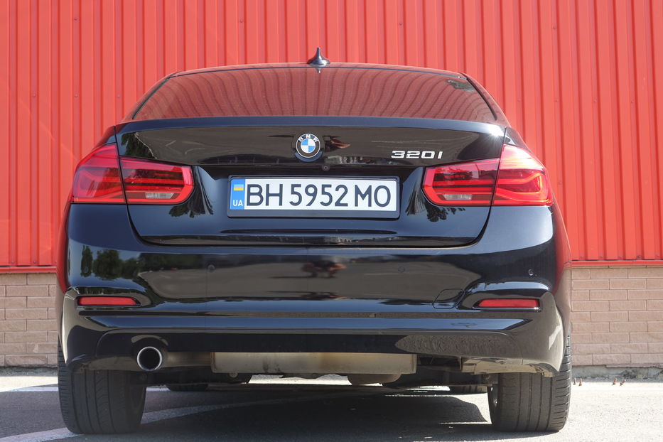 Продам BMW 320 m 2016 года в Одессе