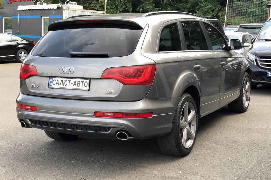 Продам Audi Q7 3.0TDI S-line 2013 года в Киеве