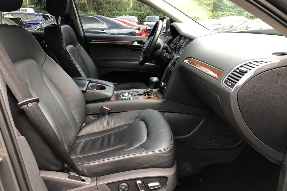 Продам Audi Q7 3.0TDI S-line 2013 года в Киеве