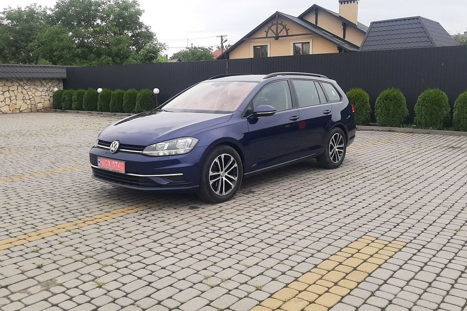 Продам Volkswagen Golf VII 2.0 Highline Automat 2018 года в Львове