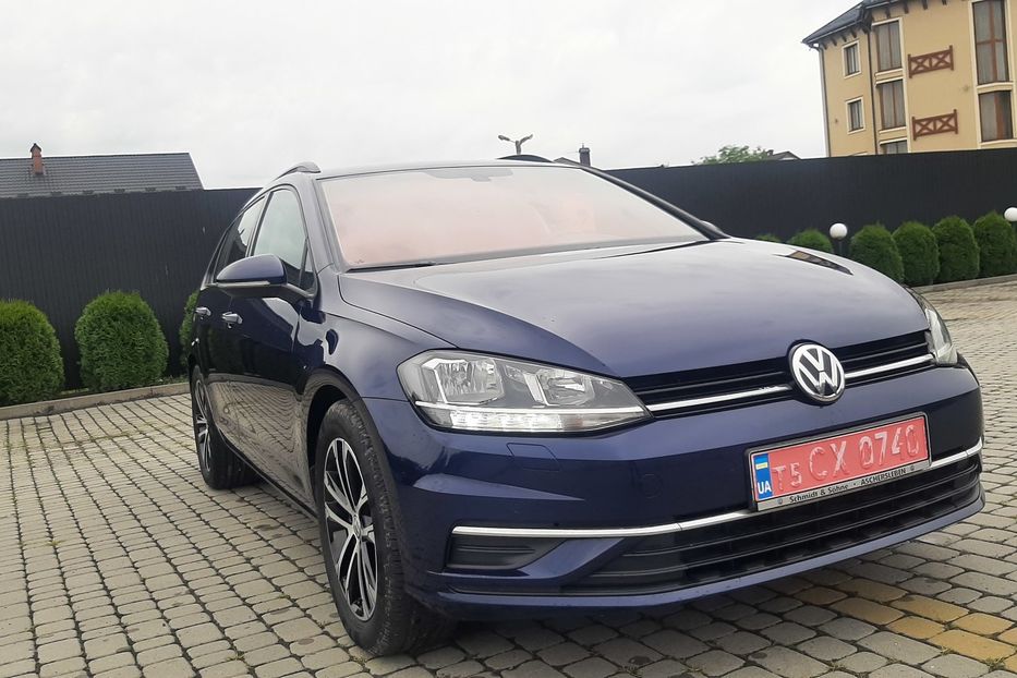 Продам Volkswagen Golf VII 2.0 Highline Automat 2018 года в Львове