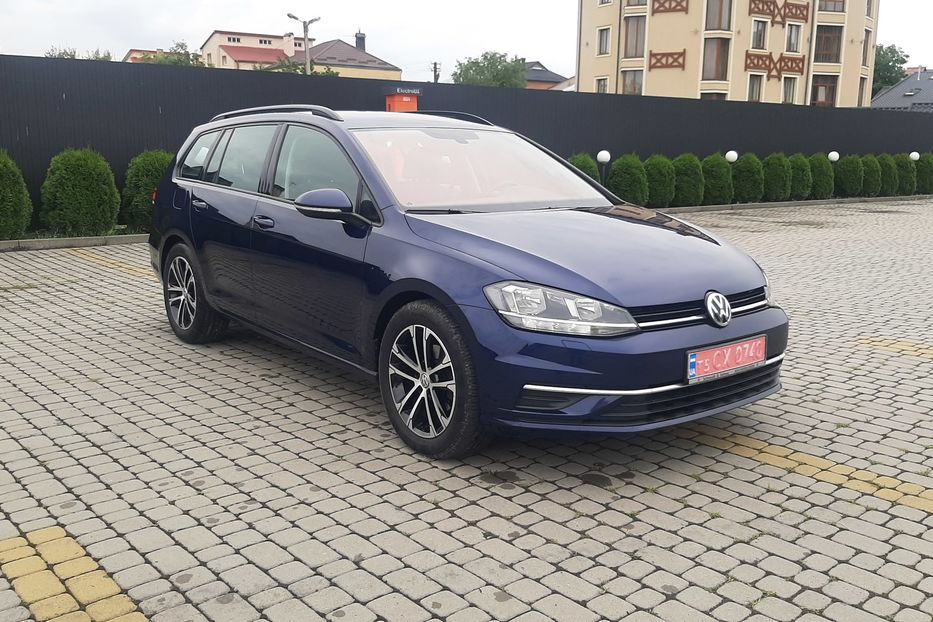 Продам Volkswagen Golf VII 2.0 Highline Automat 2018 года в Львове