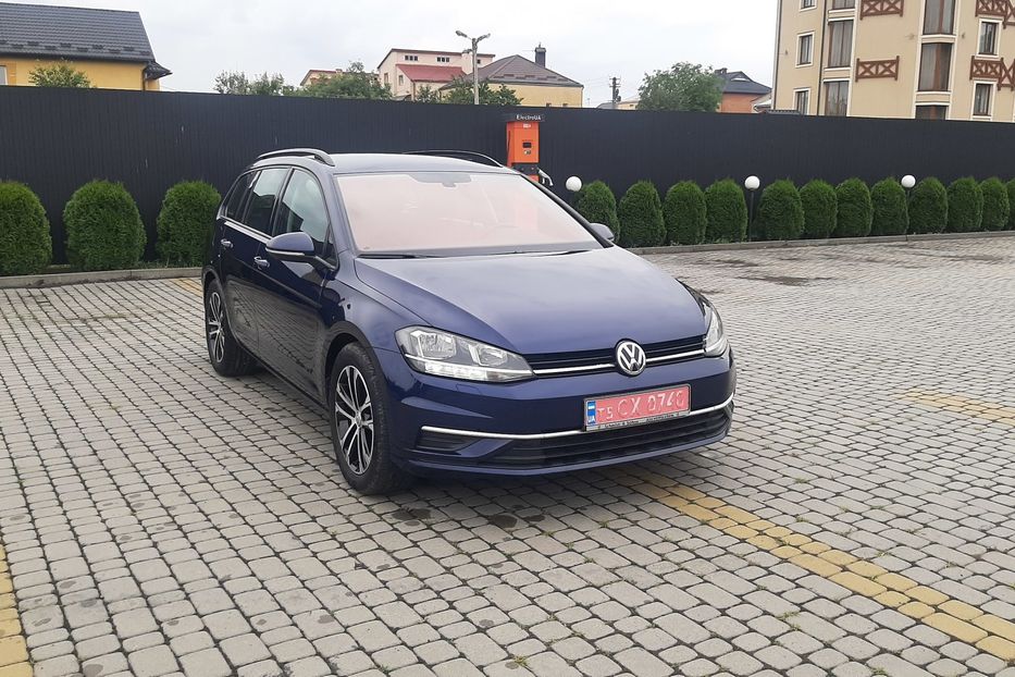 Продам Volkswagen Golf VII 2.0 Highline Automat 2018 года в Львове