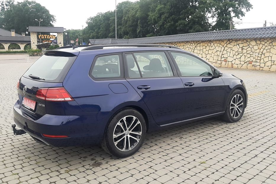 Продам Volkswagen Golf VII 2.0 Highline Automat 2018 года в Львове