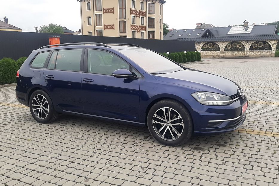 Продам Volkswagen Golf VII 2.0 Highline Automat 2018 года в Львове