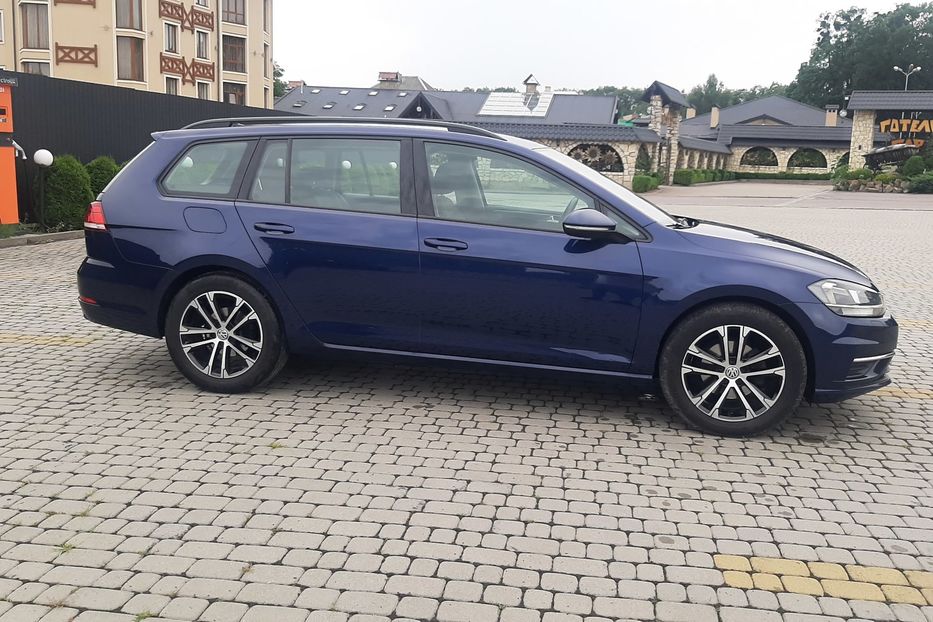 Продам Volkswagen Golf VII 2.0 Highline Automat 2018 года в Львове