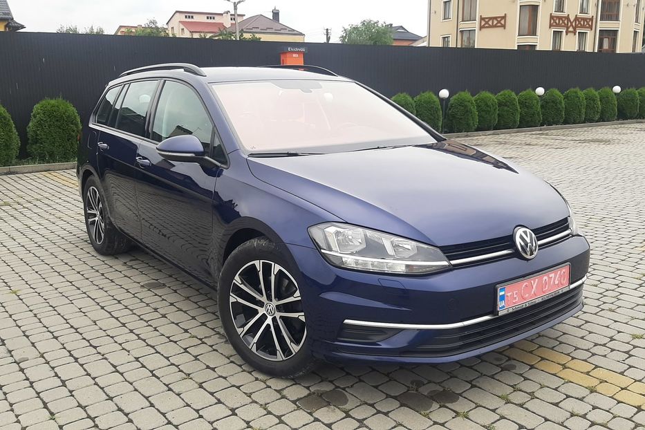 Продам Volkswagen Golf VII 2.0 Highline Automat 2018 года в Львове