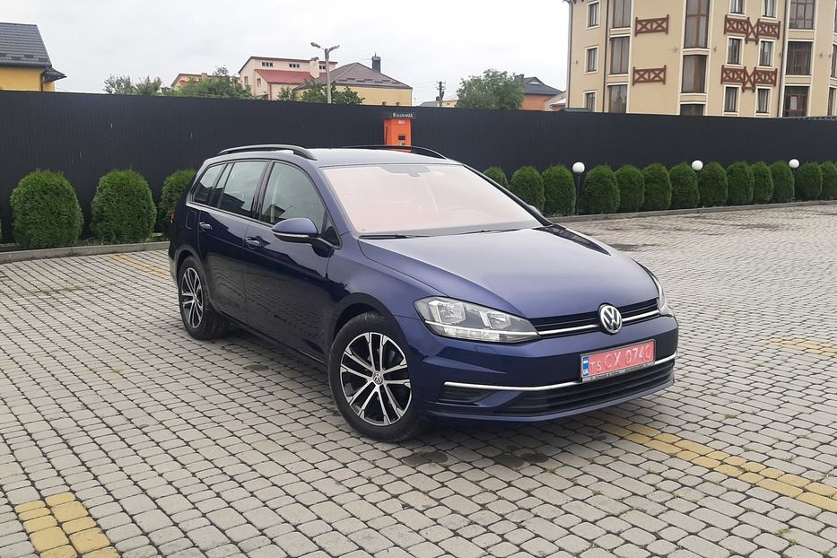 Продам Volkswagen Golf VII 2.0 Highline Automat 2018 года в Львове