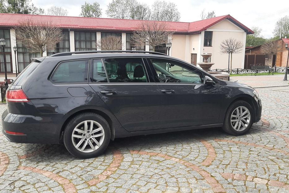 Продам Volkswagen Golf VII 2.0 Highline Automat Restail  2018 года в Львове