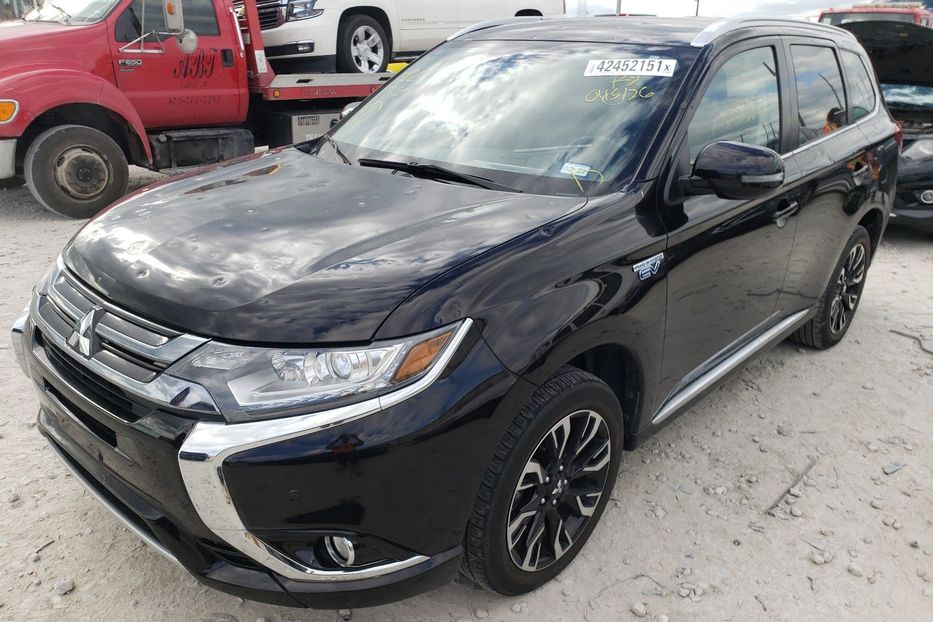 Продам Mitsubishi Outlander 2018 года в Киеве