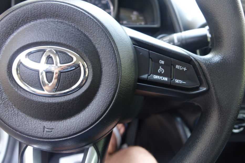 Продам Toyota Yaris Sport 2020 года в Одессе