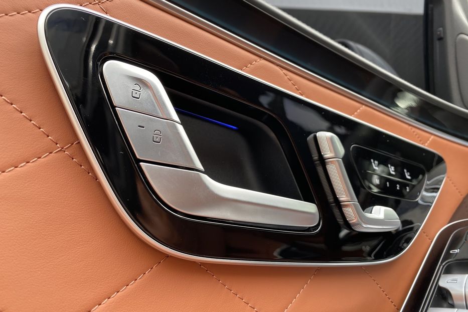 Продам Mercedes-Benz S-Class 500 AMG 4 MATIC 2020 года в Киеве