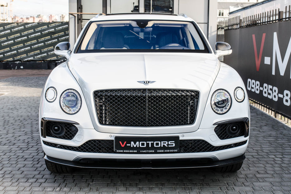 Продам Bentley Bentayga 4.0 Turbo 2018 года в Киеве