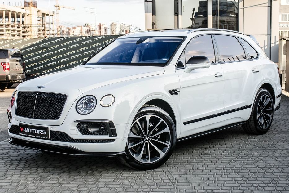 Продам Bentley Bentayga 4.0 Turbo 2018 года в Киеве