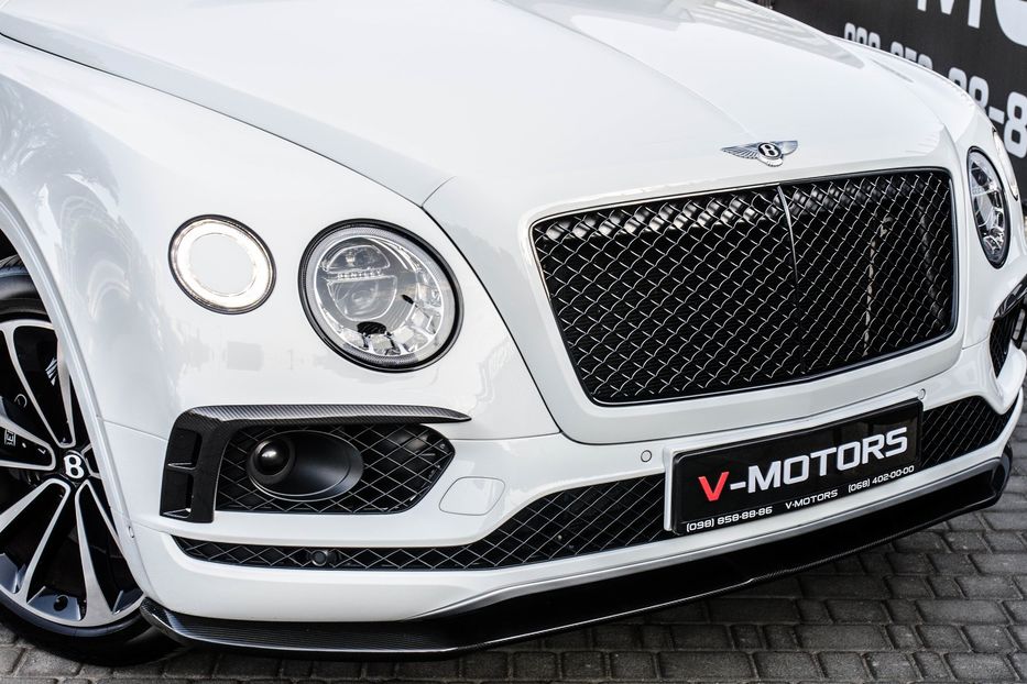 Продам Bentley Bentayga 4.0 Turbo 2018 года в Киеве